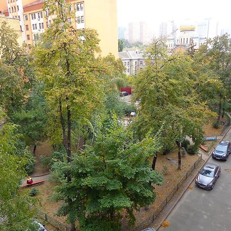 Apartment Olympyska On Velyka Vasylkyvska 45 Kiev Esterno foto