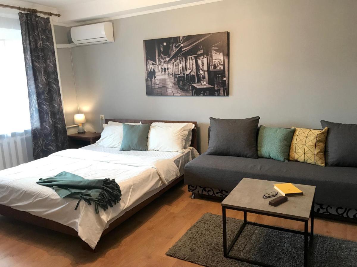 Apartment Olympyska On Velyka Vasylkyvska 45 Kiev Esterno foto